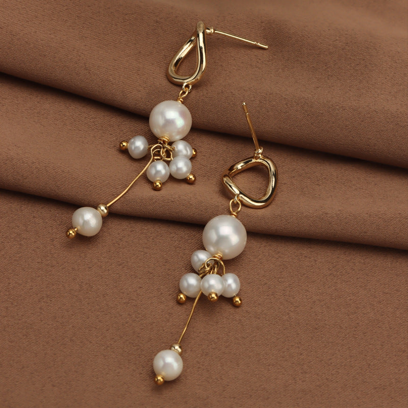 Flower tassel design pearl earrings