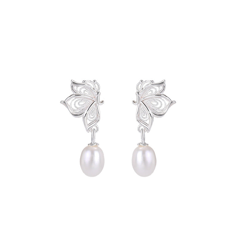Retro light luxury butterfly design pearl stud earrings
