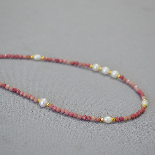 Small pearl sweet design beaded necklace