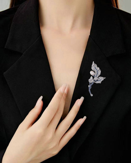 Natural Pearl Leaf Design Elegant Brooch