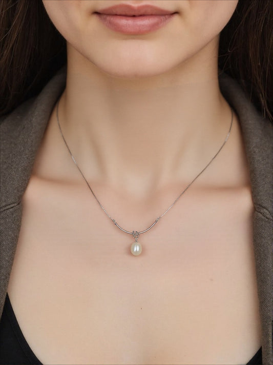 Light Luxury Simple Clavicle Chain Pearl Necklace