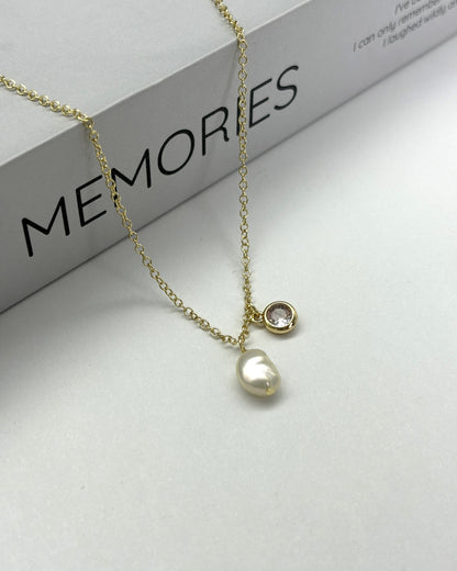 Baroque design pearl pendant