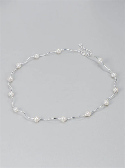 Wave pearl necklace