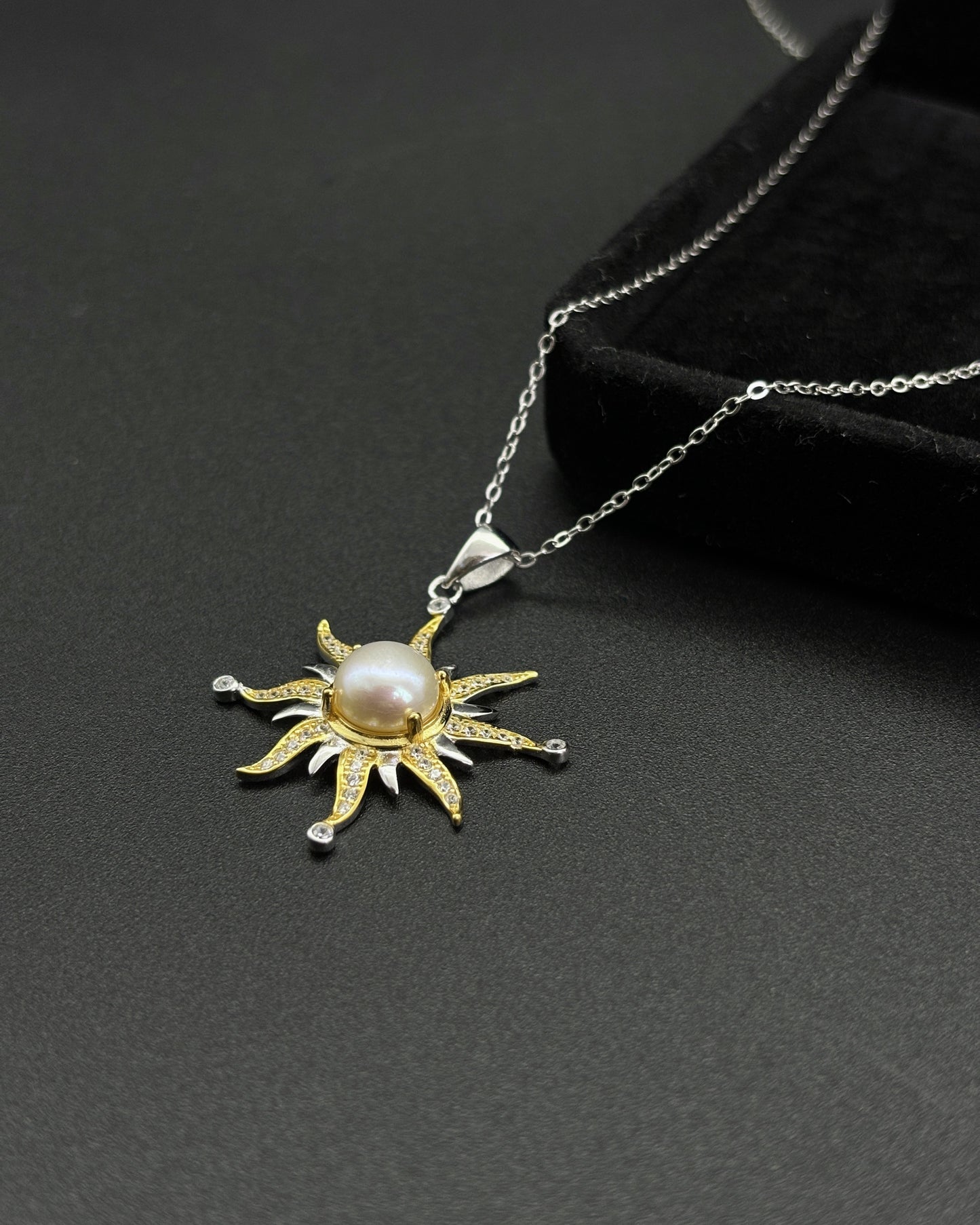 Niche Design S925 Sterling Silver Natural Pearl Color Treasure Sunflower Necklace