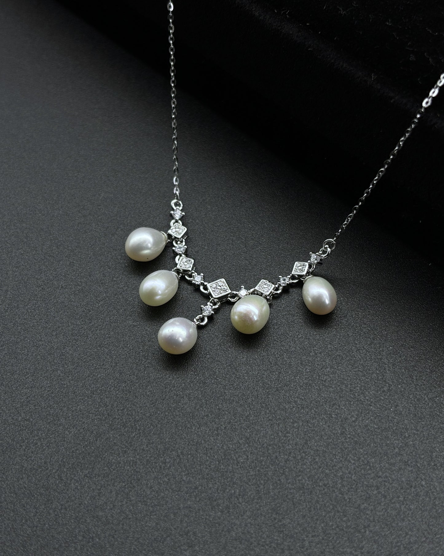 Smart tassel pearl necklace