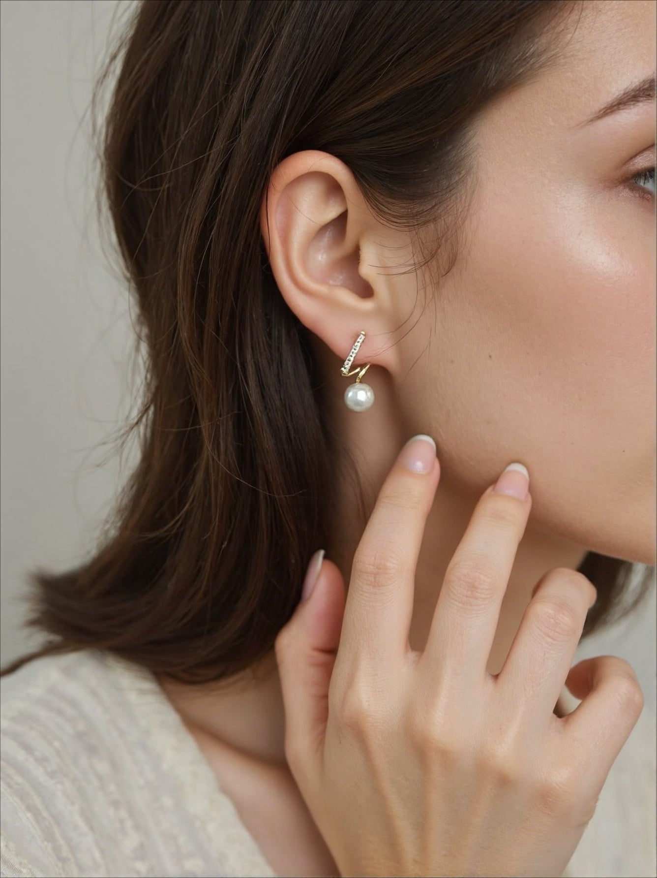 Music note natural pearl stud earrings