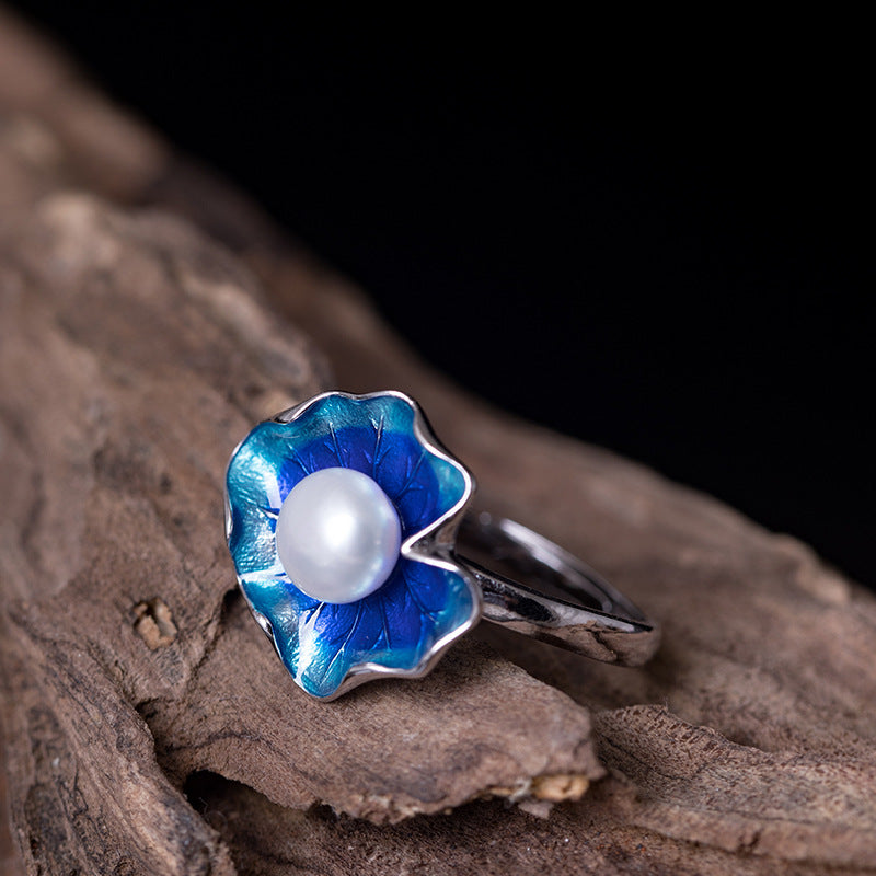 Lotus leaf design pearl ring