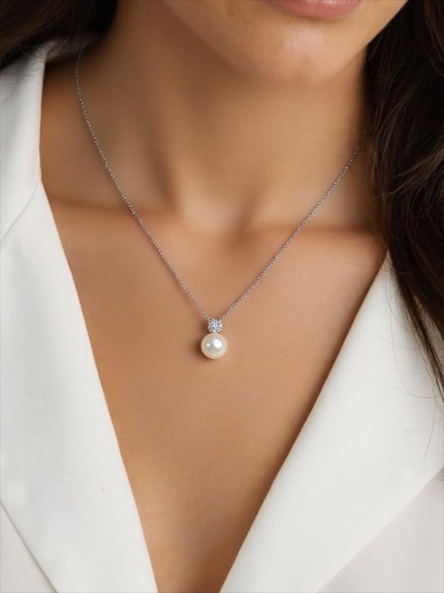 Shining Light Pearl Pendant