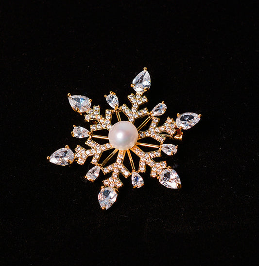 Natural Pearl Retro Snowflake Design Brooch