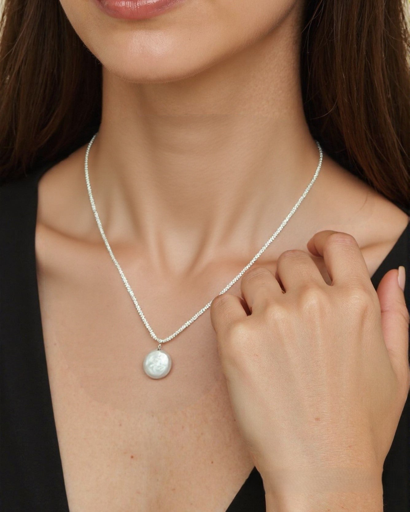 Fashion Trend Baroque Pearl Necklace Collarbone Chain