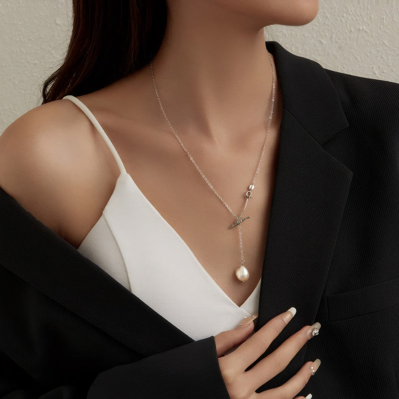 Baroque branch shaped natural pearl collarbone chain