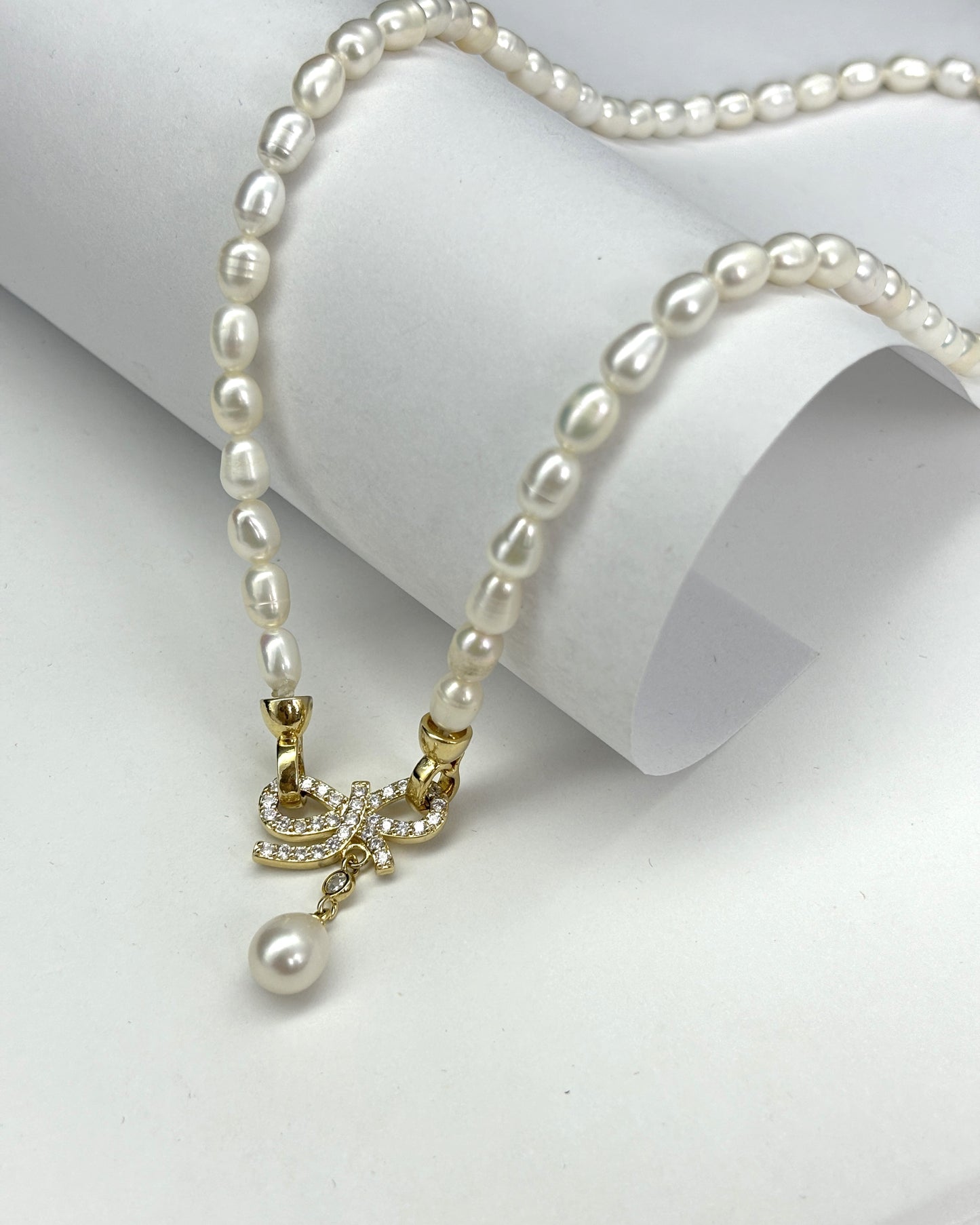 Natural Pearl Necklace Fashion Elegant Clavicle Chain
