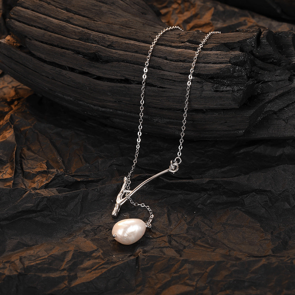 Baroque branch shaped natural pearl collarbone chain