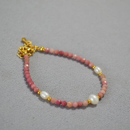 Small pearl sweet design beaded necklace