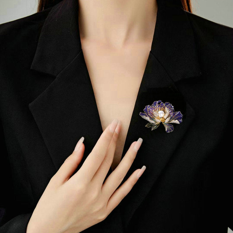 Elegant temperament Peony pearl brooch