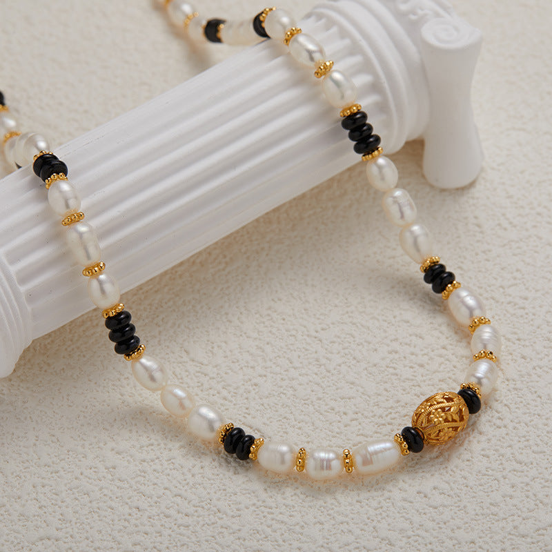 Natural pearl black agate design necklace