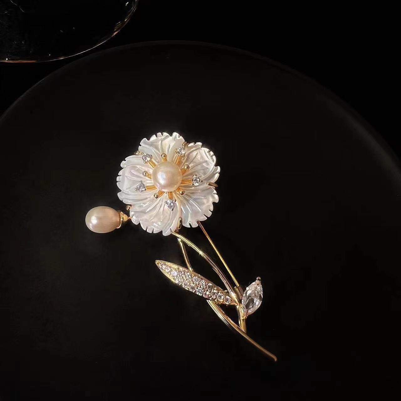 Natural Pearl Elegant Flower Design Brooch