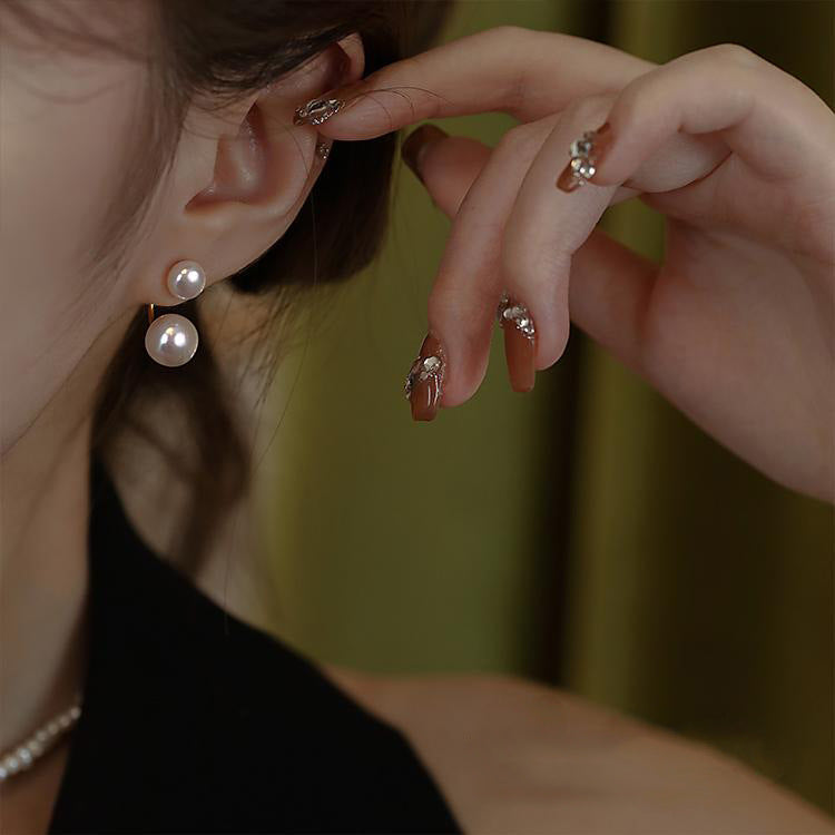 Big and small bead combination pearl earrings