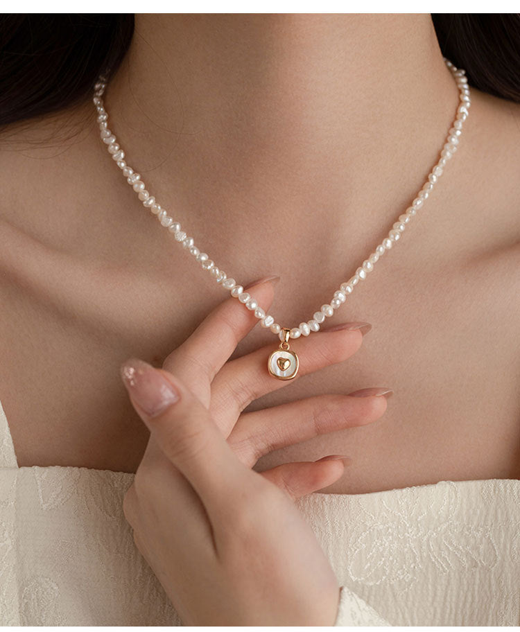 Baroque love natural pearl pendant