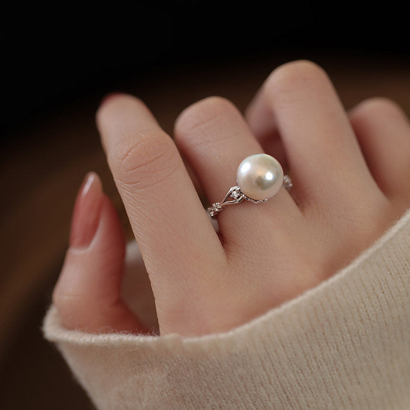 Geometric design pearl ring