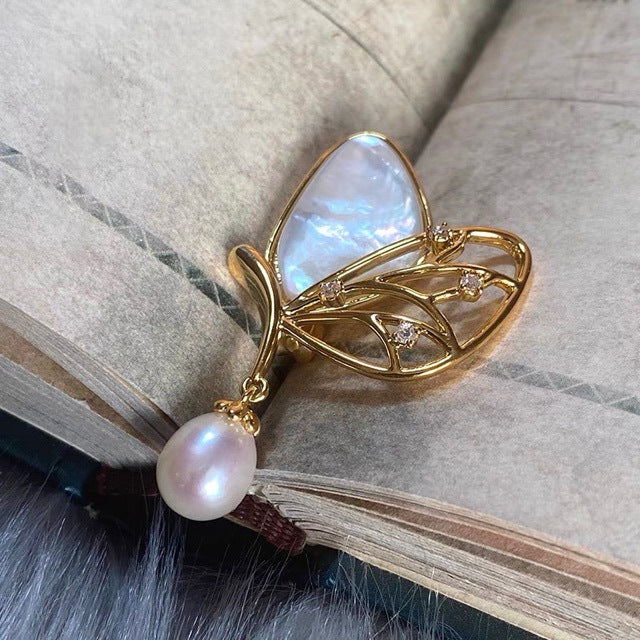 Natural Pearl Butterfly Design Brooch
