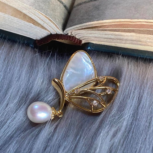 Natural Pearl Butterfly Design Brooch