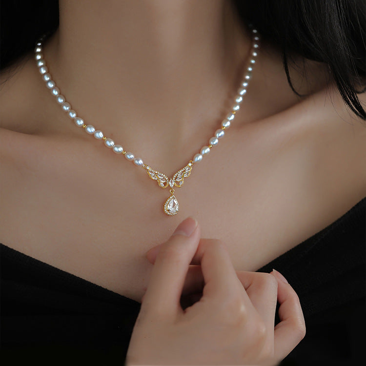 Natural water drop pearl necklace