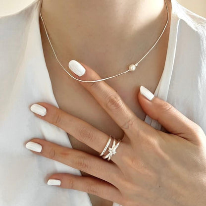 Simple design pearl necklace