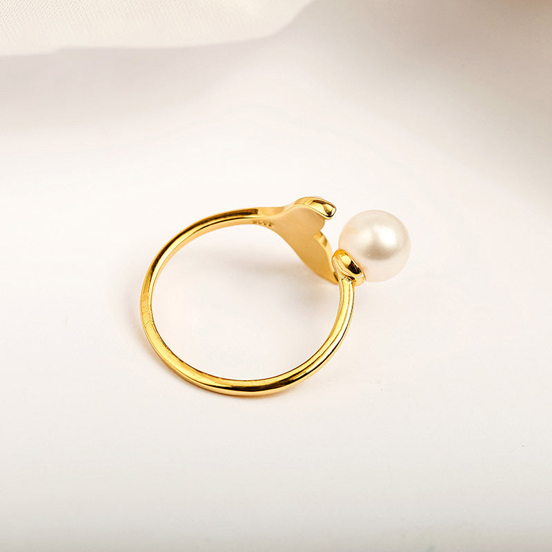 Mermaid Tail Design Pearl Ring