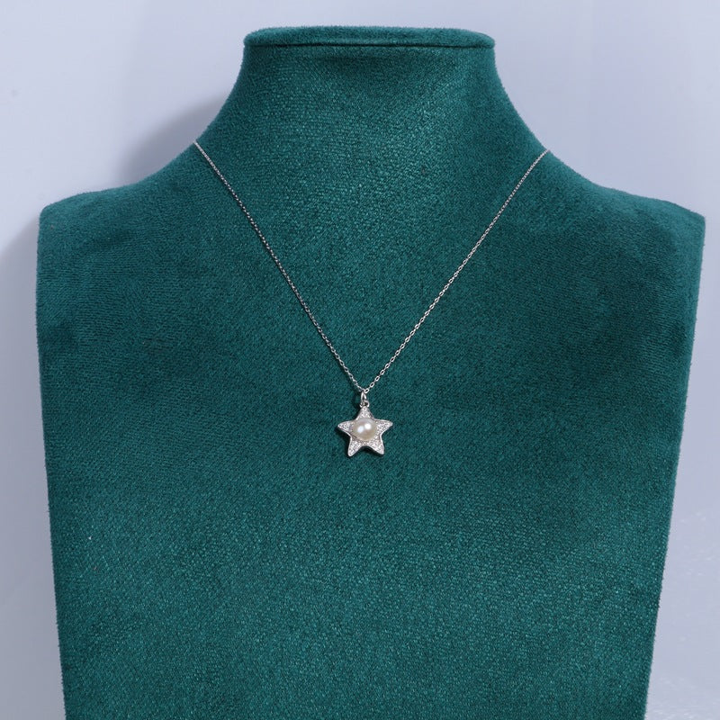 Starfish design pearl necklace