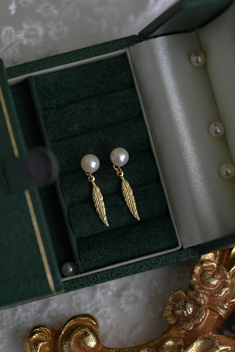 Feather freshwater pearl stud earrings