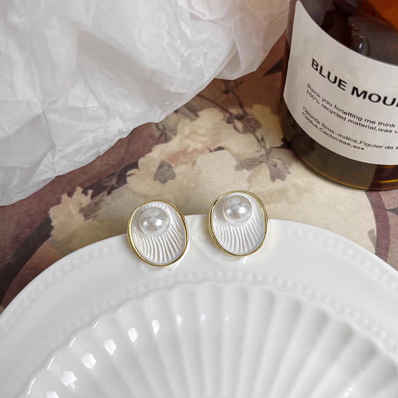 Small shell shape natural pearl stud earrings