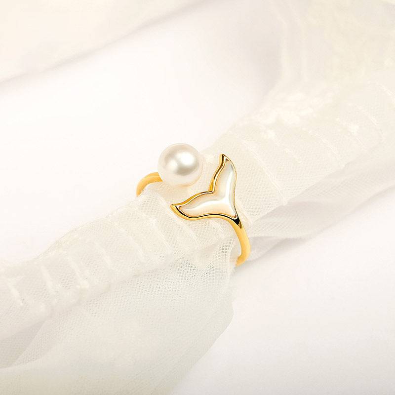 Mermaid Tail Design Pearl Ring