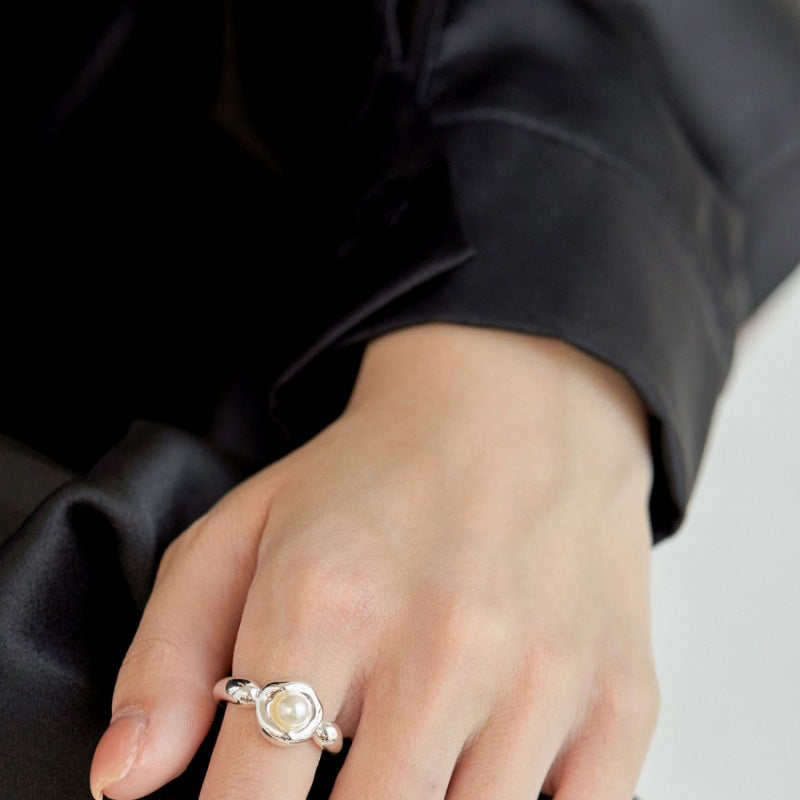 French Lady Irregular Round Pearl Ring