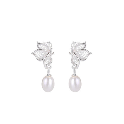 Retro light luxury butterfly design pearl stud earrings