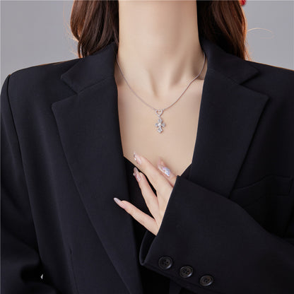 Niche light luxury love cross pearl pendant