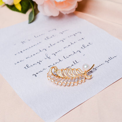 Natural Pearl Feather Design Retro Brooch