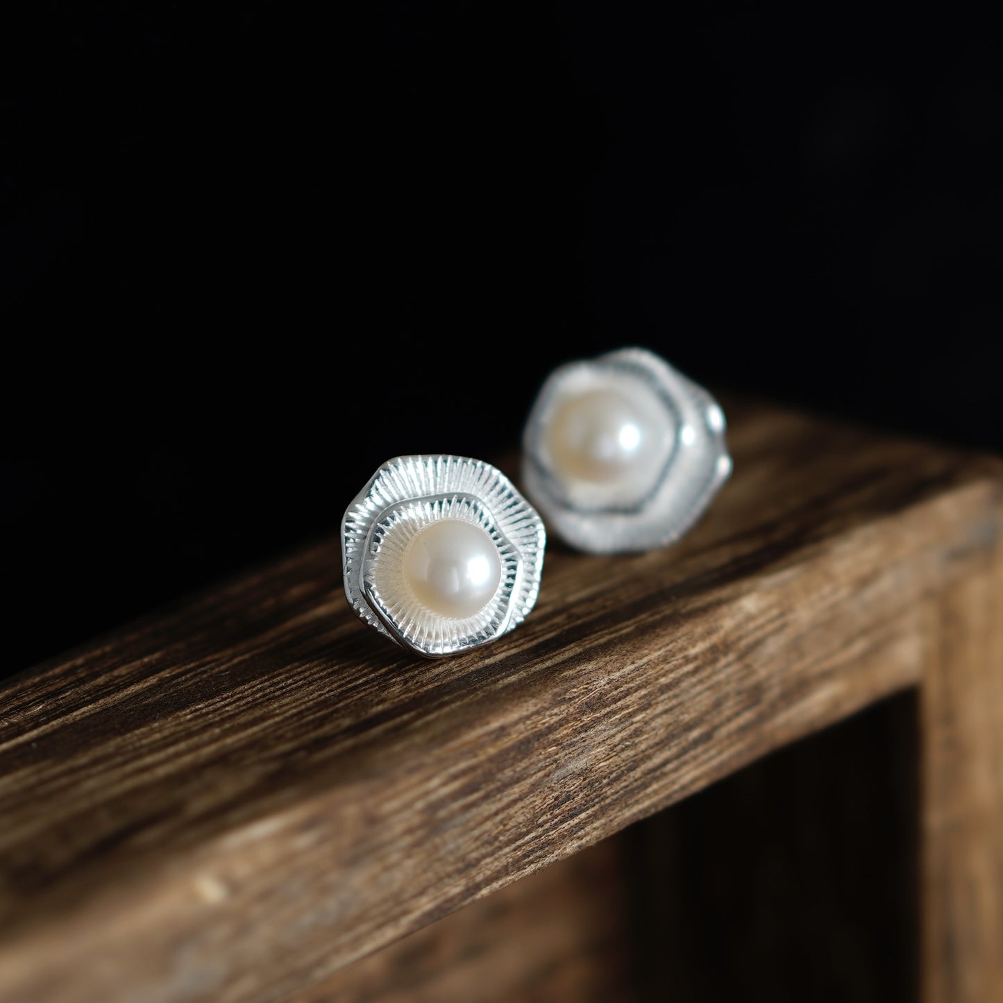 Double lotus design pearl stud earrings