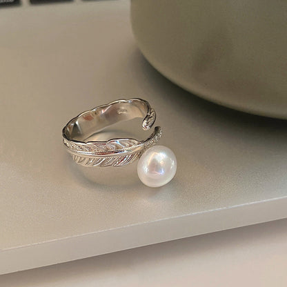 Feather Design Pearl Ring