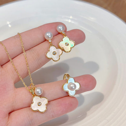 Natural Pearl Clover Design Set