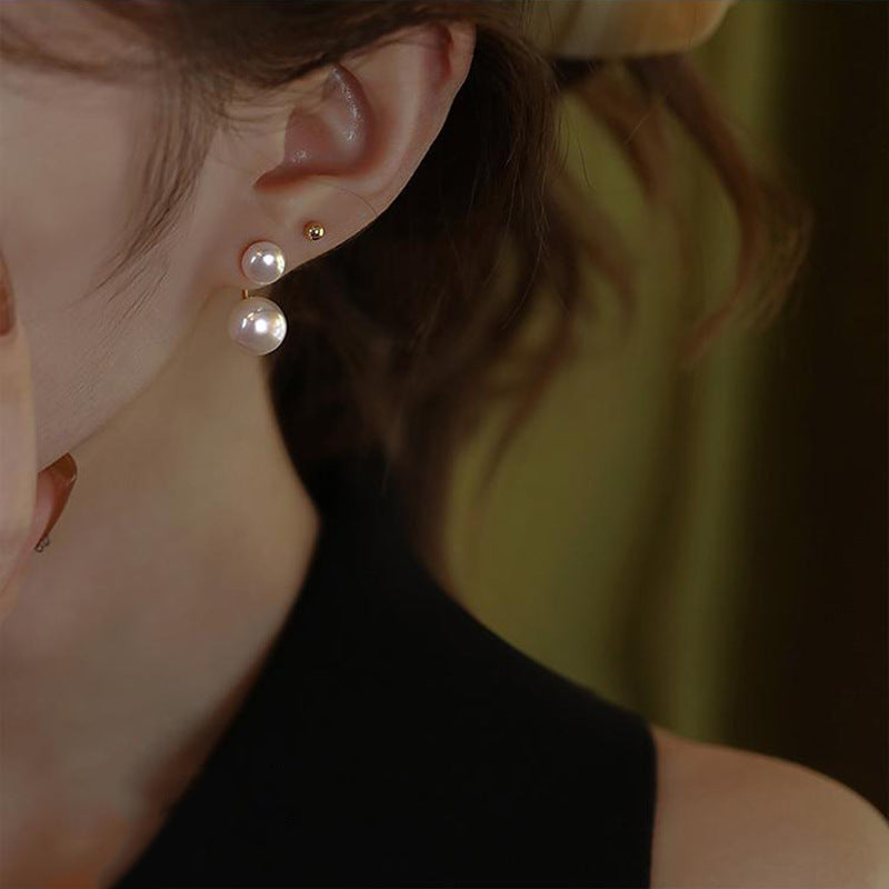 Big and small bead combination pearl earrings