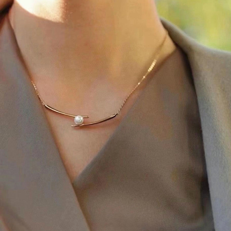 Fashion design cross-shaped pearl pendant