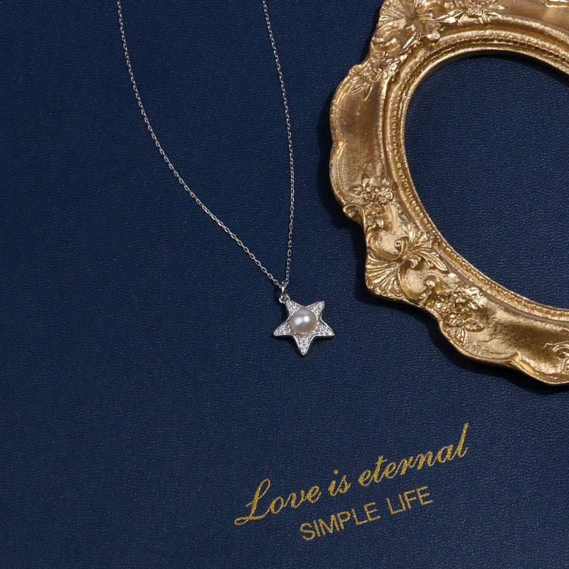Starfish design pearl necklace