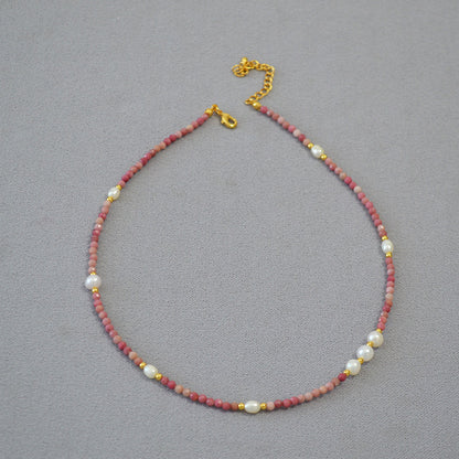 Small pearl sweet design beaded necklace