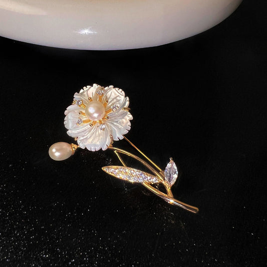 Natural Pearl Elegant Flower Design Brooch