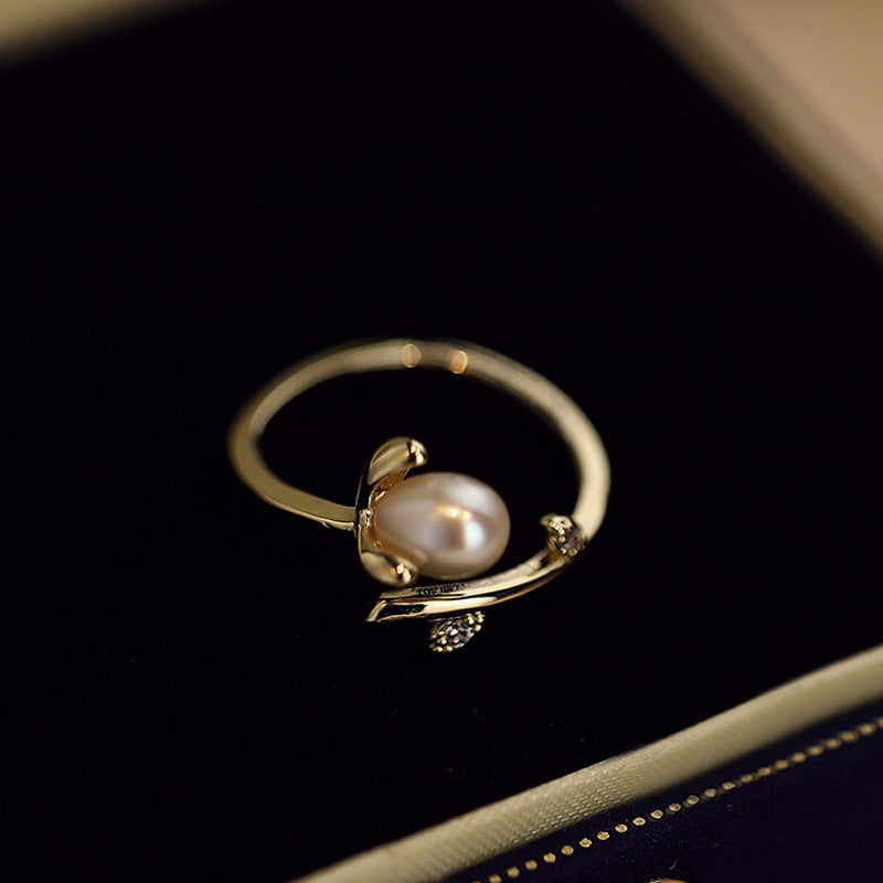 Flower pearl ring