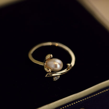 Flower pearl ring