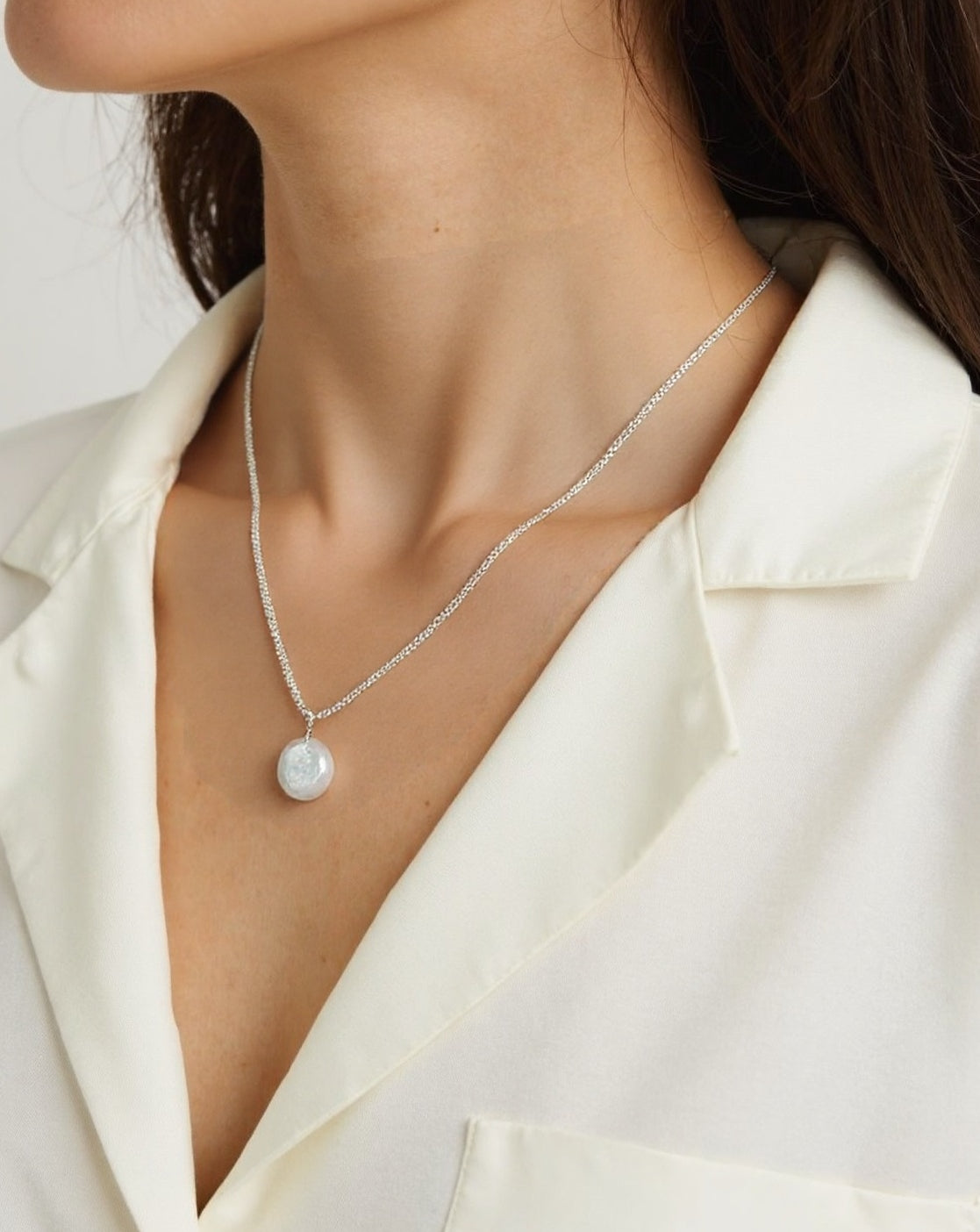 Fashion Trend Baroque Pearl Necklace Collarbone Chain