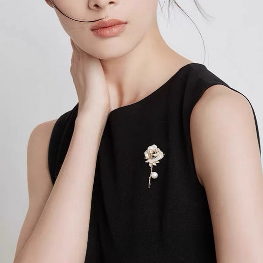Natural Pearl Rose Niche Luxury Brooch