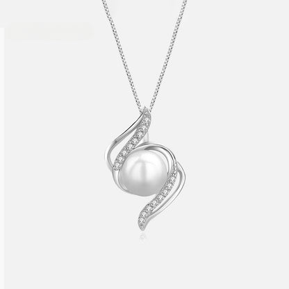 Water drop type natural pearl necklace